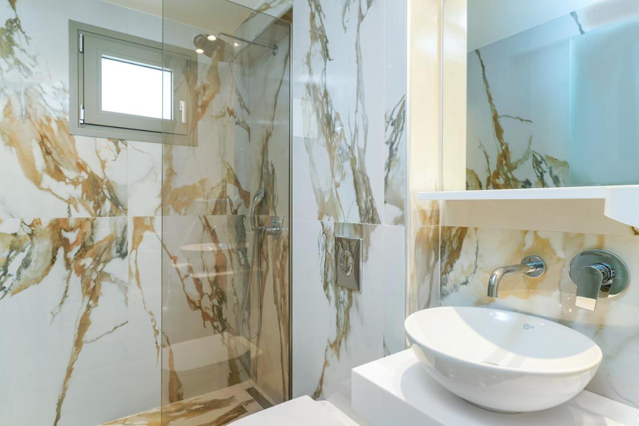 Athina Palace Luxurious Appartments Potos Dış mekan fotoğraf