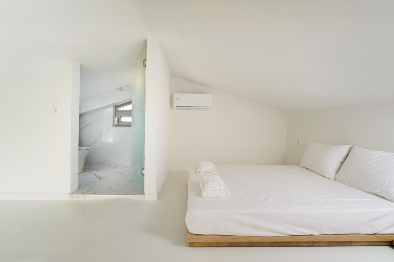 Athina Palace Luxurious Appartments Potos Dış mekan fotoğraf