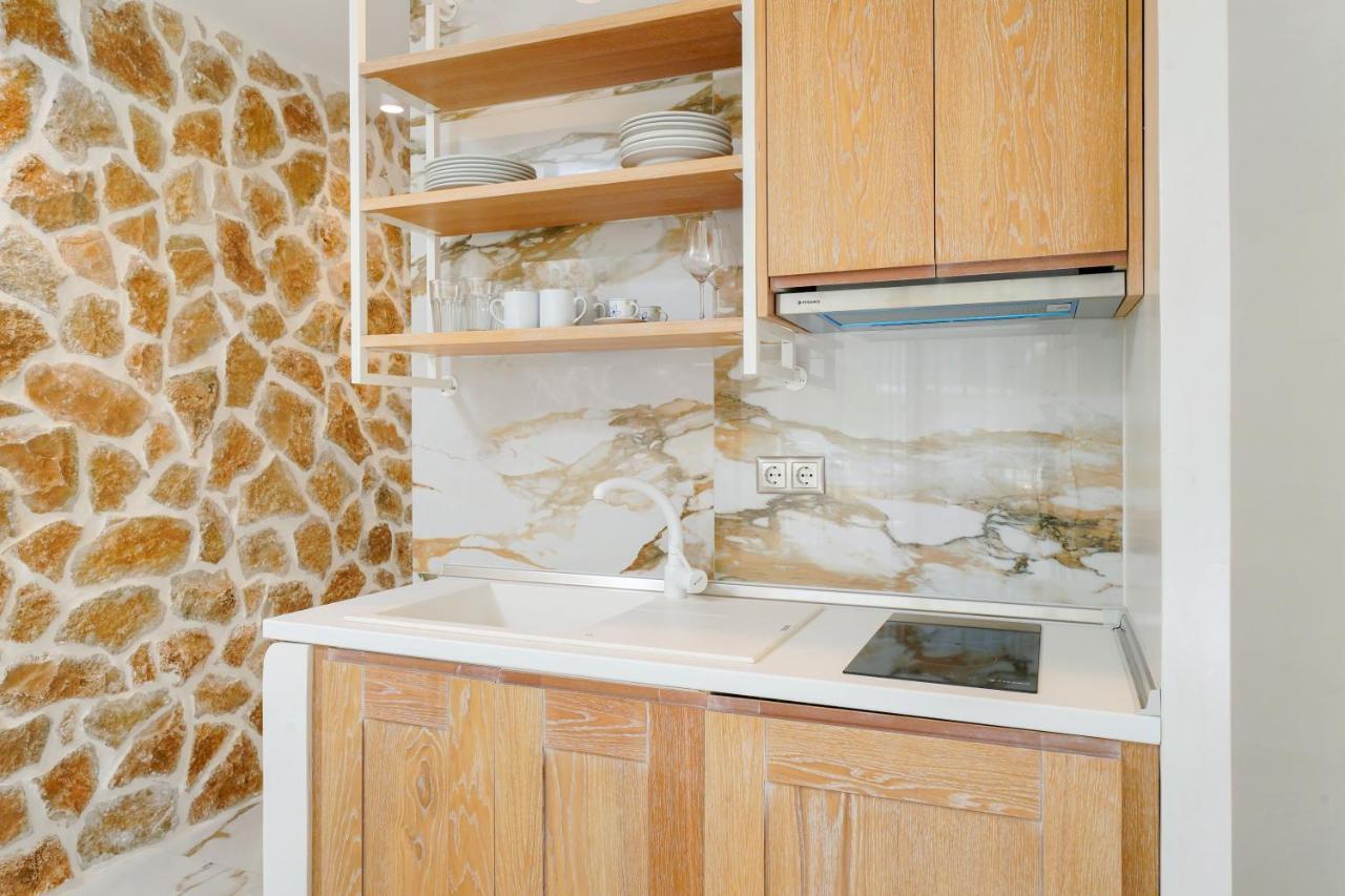 Athina Palace Luxurious Appartments Potos Dış mekan fotoğraf