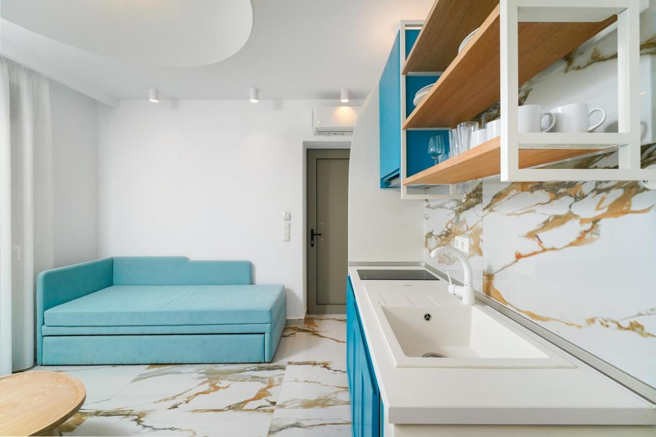 Athina Palace Luxurious Appartments Potos Dış mekan fotoğraf